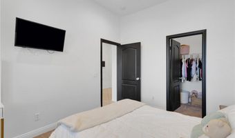 20267 Fuji Ct, Apple Valley, CA 92308