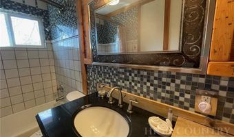 184 Dutch Treat Rd, Banner Elk, NC 28604