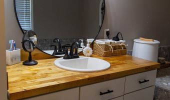 2612 Buck Head Rd, Baxley, GA 31513