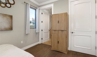 1644 S Bentley Ave 401, Los Angeles, CA 90025