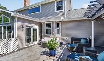 7 Tinker Pond Rd, Bolton, CT 06043