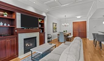 341 Thames St 103, Bristol, RI 02809