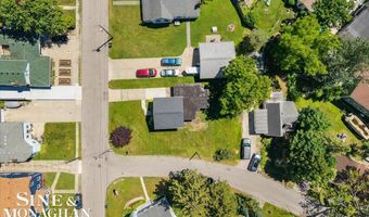 447 Ruskin Dr, Algonac, MI 48001