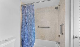 157 Atlantis Blvd 301, Atlantis, FL 33462