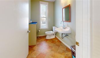 460 E Main Rd, Middletown, RI 02842