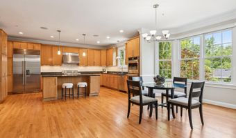 6111 DUNLEER Ct, Bethesda, MD 20817