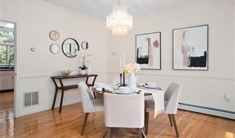 95 River Farm Dr, East Greenwich, RI 02818