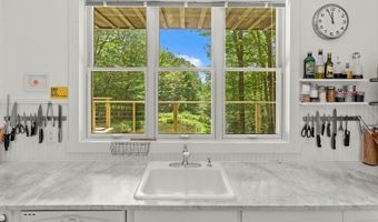 4265 Weaver Hollow Rd, Andes, NY 13731