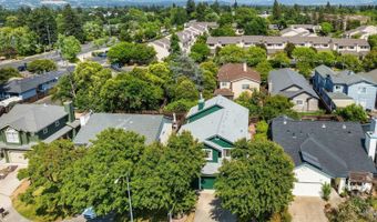 1520 Cabernet Cir, Santa Rosa, CA 95403