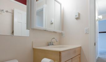 130 Main St 2D, Canton, CT 06019