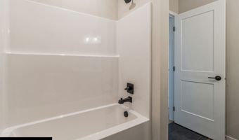 3605 NW 27th St, Ankeny, IA 50023