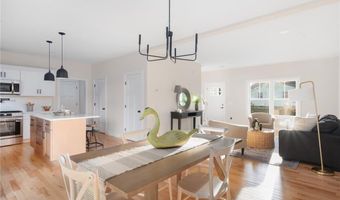 156 Potter St, Cranston, RI 02910