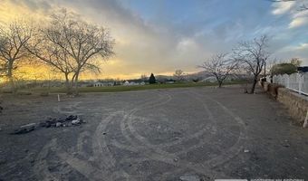 203 Mary Lou Ln, Fernley, NV 89408