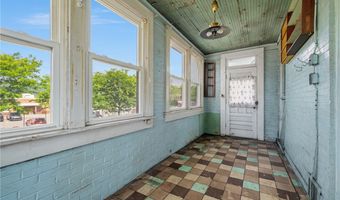 1427 Duss Ave, Ambridge, PA 15003