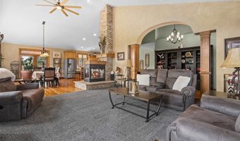 N3224 FEATHER RIDGE Drive, Appleton, WI 54913