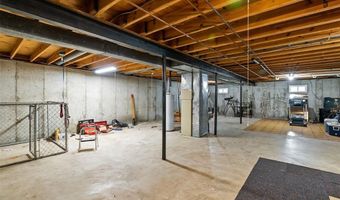 1437 Castle Mill Dr, Arnold, MO 63010