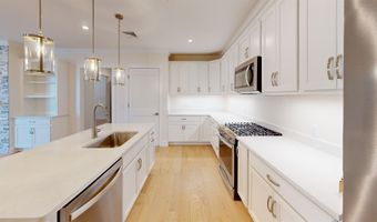 1 Longview Dr 205, Atkinson, NH 03811