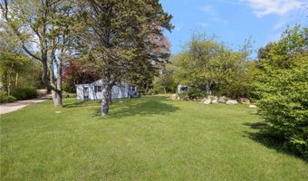 44 Kilburn St, Charlestown, RI 02813