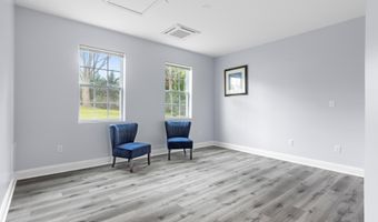 5814 LARPIN Ln, Alexandria, VA 22310