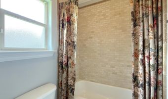 16012 Magnolia Trace Pkwy, Baton Rouge, LA 70817