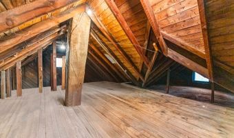 67 Elm St, Andover, NJ 07801