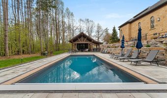 6830 N PURDY Pkwy, Appleton, WI 54913