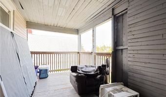 10 Walnut St, East Providence, RI 02914