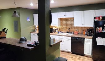 6372 N Yellowstone Trl, Allenton, WI 53002