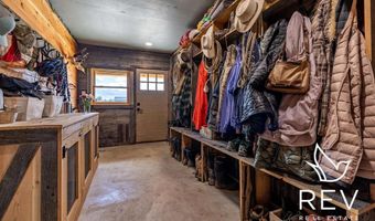 30 Carter Mountain Rd, Cody, WY 82414