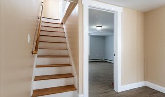 14 W Natick Rd, Warwick, RI 02886