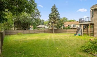 14806 Hallmark Dr, Apple Valley, MN 55124