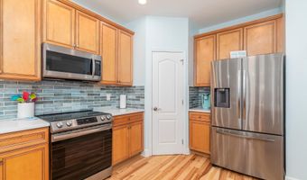 11200 SEABISCUIT Ln 101, Berlin, MD 21811