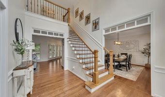 304 Forkwood Trl, Woodstock, GA 30189
