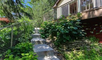 5820 139th St W, Apple Valley, MN 55124