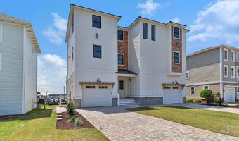 121 Sound Dr, Atlantic Beach, NC 28512