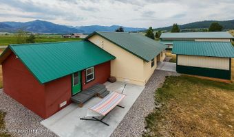 800 COUNTY ROAD 123, Bedford, WY 83112