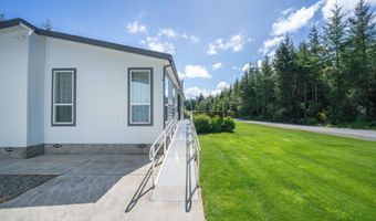 87477 Jean Dr, Bandon, OR 97411