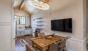 30 VISTA Rd, Cora, WY 82925