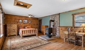 15 Eaton Ave, Bennington, NH 03442