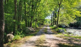 81 Shippee Rd, East Greenwich, RI 02818