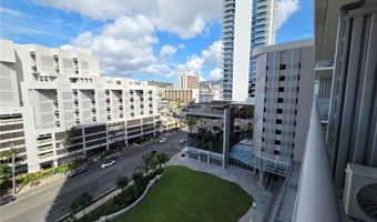 1500 Rycroft St 910R, Honolulu, HI 96814