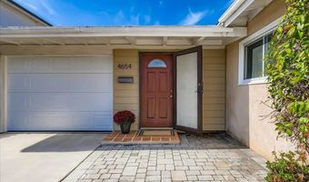 4654 Cheshire St, San Diego, CA 92117