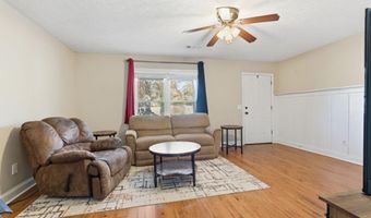 127 Springbrook Dr, Auburn, GA 30011