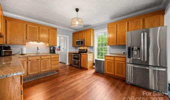 4220 Forest View Rd, Blacksburg, SC 29702
