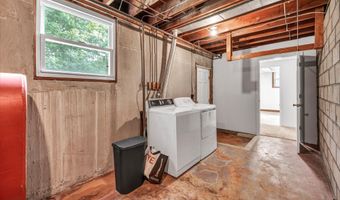 24 Ridge Rd, Cromwell, CT 06416