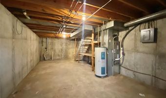 3865 Crest Cir, Arnold, MO 63010