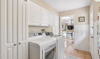 3 Linda Dr, Danbury, CT 06811