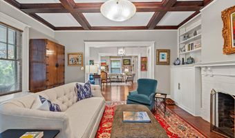 3825 INGOMAR St NW, Washington, DC 20015