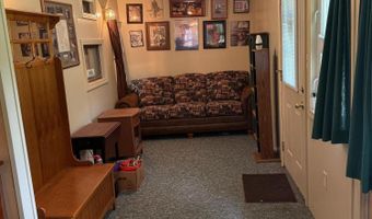 137 Sherwood Dr, Becket, MA 01223