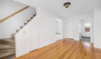 52 Pleasant View Rd, Warwick, RI 02888